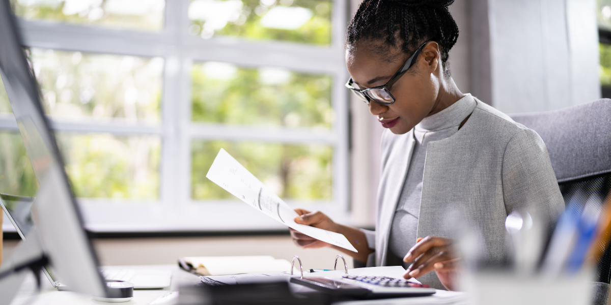 Become an Accountant Accountant in a client meeting without a degree