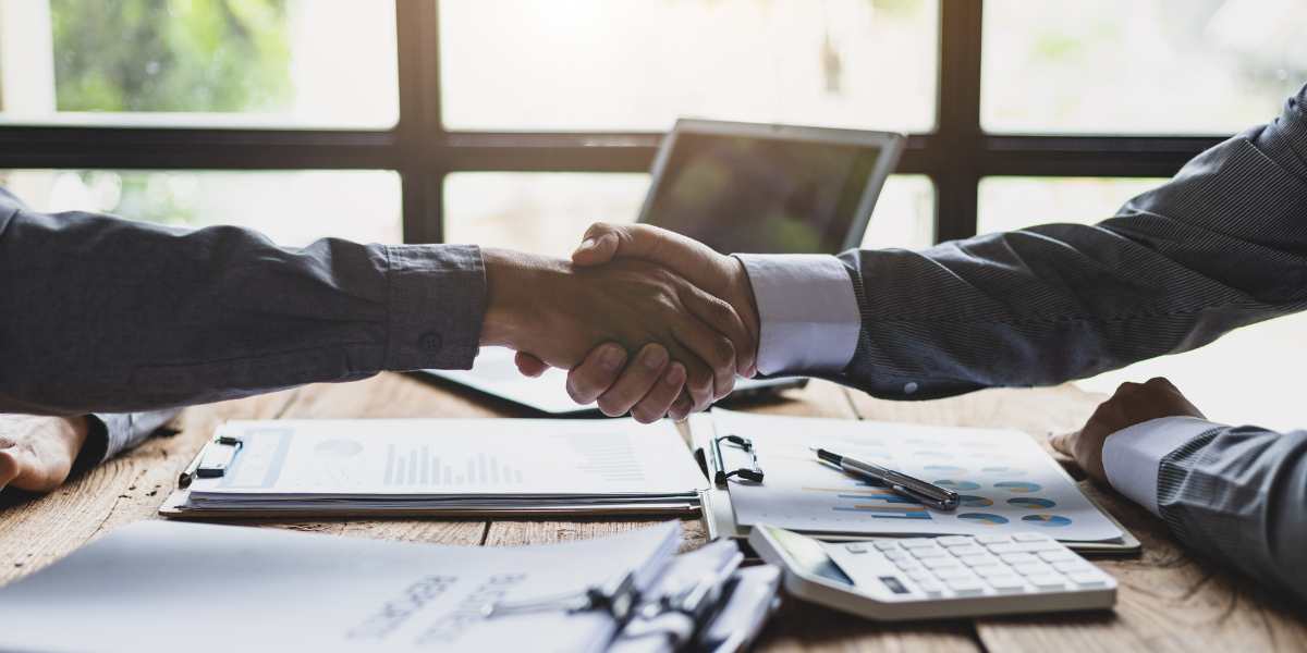 Gain work experience Client meeting showing an accountant discussing work without a degree